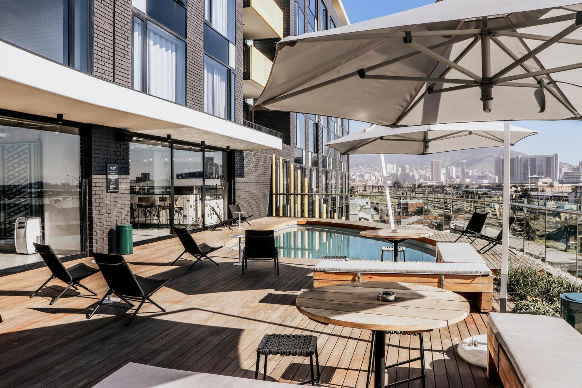 605 Wex1 Designer With Pool And Onsite Parking *